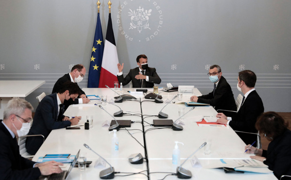 La France décidée à déconfiner en mai malgré une décrue fragile