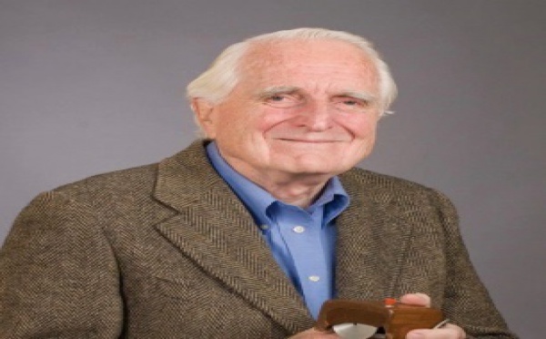 Décès de Douglas Engelbart, inventeur de la souris d'ordinateur