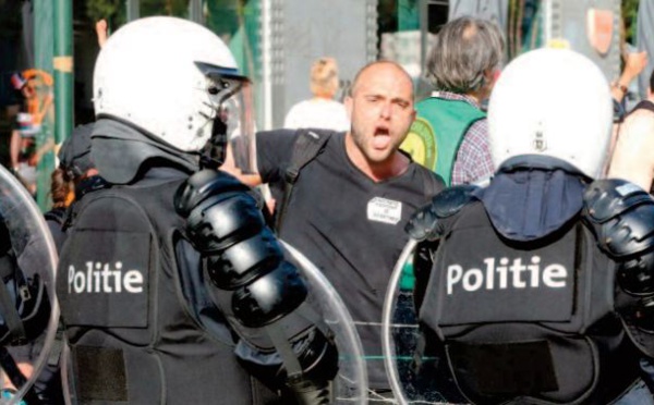 Nouvelle manifestation contre les restrictions anti-Covid à Bruxelles