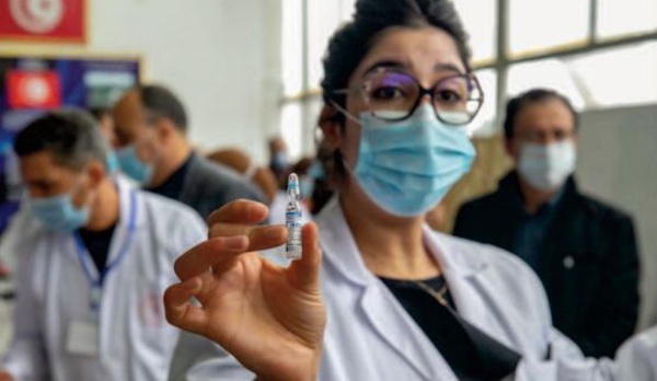 La Tunisie à la recherche de vaccins pour relancer son économie