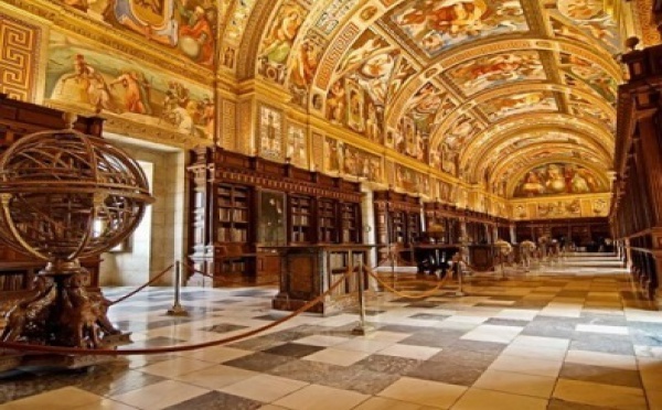 La bibliothèque de l'Escurial de Madrid abrite la plus grande collection mondiale de manuscrits