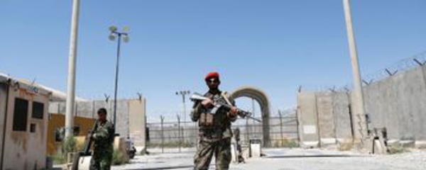 Les soldats afghans seuls face à la menace des talibans