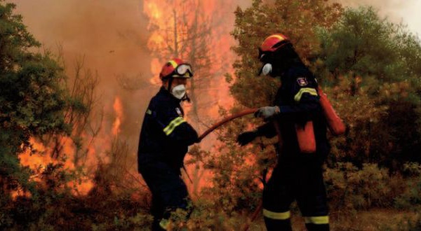 Incendies maîtrisés en Grèce. L'Europe du Sud reste en alerte