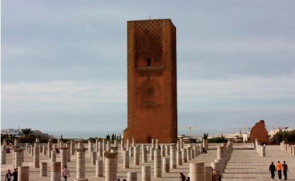 Tour Hassan, symbole de la capitale du Maroc: La mosquée inachevée