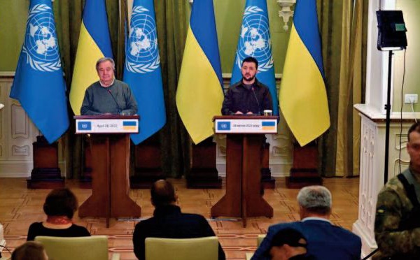 Kiev frappée en pleine visite du chef de l'ONU