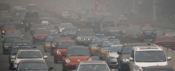 A Pékin, des brigades antipollution débordées par leur tâche