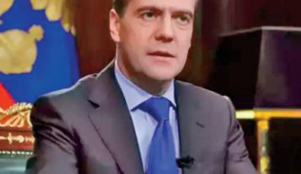 Dimitri Medvedev : Moscou accélère la production des armes les plus puissantes