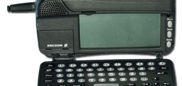 Il y a 20 ans naissait l'IBM Simon, premier smartphone de l'Histoire