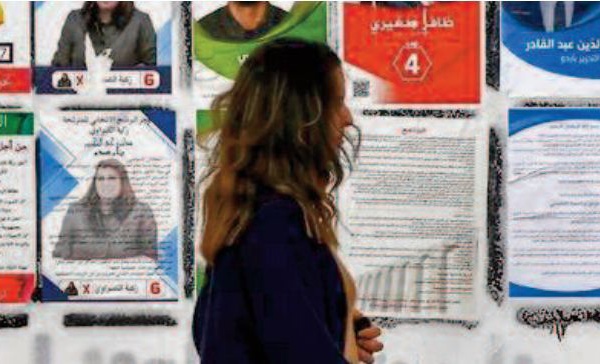 Les Tunisiens élisent un Parlement sans réels pouvoirs