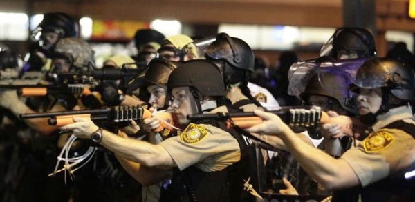 ​De nouveaux incidents à Ferguson aux USA