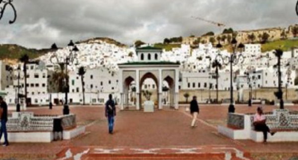 Exposition de photos historiques des visites des Rois alaouites à Tétouan