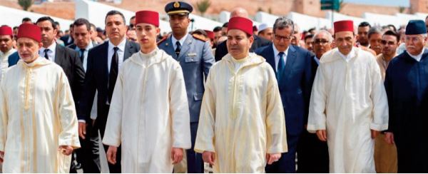 Prières rogatoires accomplies à Al-Masjid Al-Aâdam à Rabat en présence de SAR le Prince Héritier Moulay El Hassan et de SAR le Prince Moulay Rachid