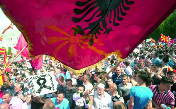 Des protestataires  demandent le départ  du Premier ministre  à Skopje en Macédonie