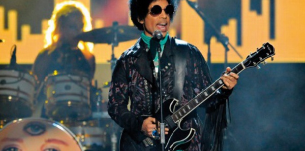 Prince retire sa musique des services de streaming