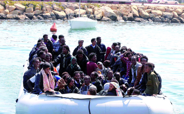 Des migrants périssent dans le naufrage d'un  bateau pneumatique au large des côtes libyennes