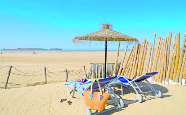 La plage d’Essaouira prise  d’assaut par les parasols du privé