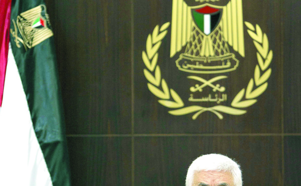 Mahmoud Abbas démissionne de la direction  de l'OLP pour provoquer une élection interne