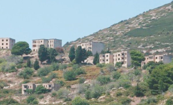 Sazan, une île-bunker de l'Albanie communiste ouverte aux touristes