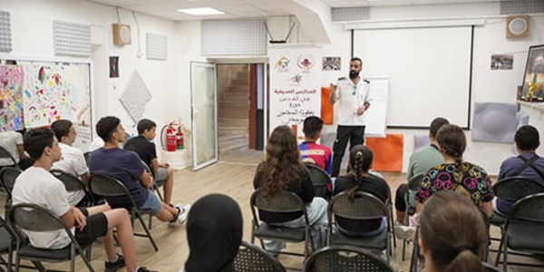 Les ateliers "jouer et apprendre" se poursuivent à Al Qods