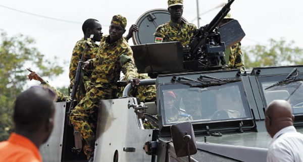 Les militaires sécurisent Ouagadougou au lendemain de son assaut