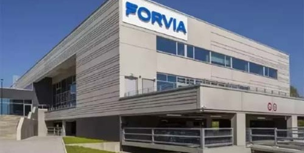 L’équipementier automobile Forvia inaugure une nouvelle usine à Salé