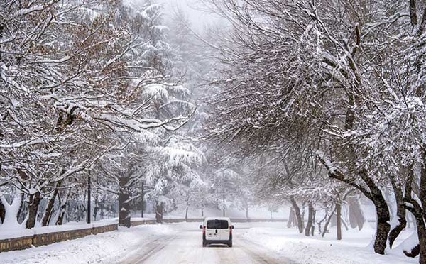 Chutes de neige mardi et mercredi dans plusieurs provinces