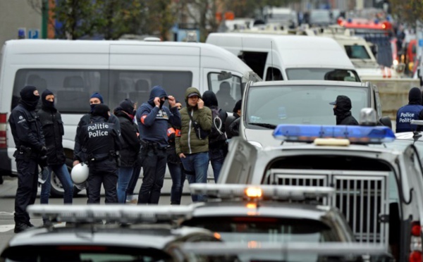 Arrestation de deux personnes soupçonnées de préparer des attentats à Bruxelles