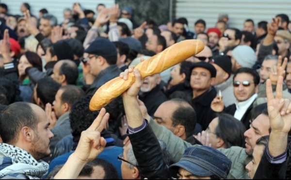 Des manifestations de chômeurs dégénèrent en Tunisie