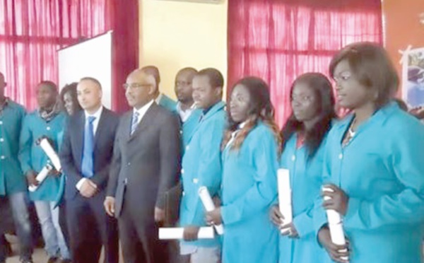 Remise des diplômes aux migrants africains au terme d'une formation dans les professions agricoles