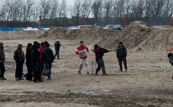 La justice française ordonne l'évacuation partielle de migrants de Calais