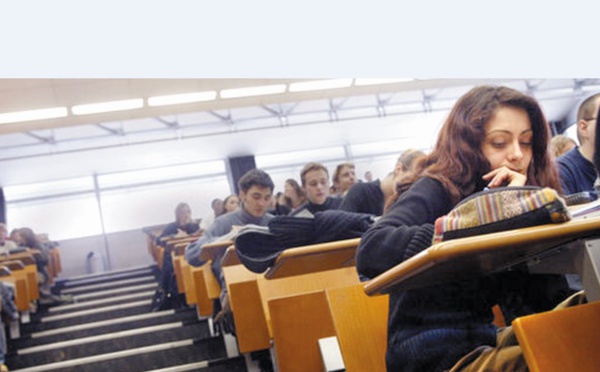 Aider les étudiants universitaires à perfectionner leurs recherches scientifiques