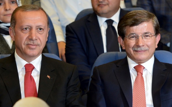 Un allié d'Erdogan favori pour succéder à Davutoglu