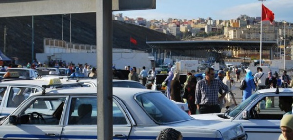 Mise en échec à Bab Sebta d'une tentative de trafic de smartphones et de parfums de contrebande