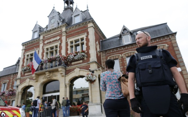 Les représentants religieux demandent une sécurité renforcée des lieux français de culte