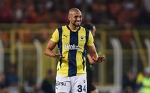 Amrabat offre la victoire à Fenerbahçe contre Trabzonspor