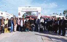 Des ambassadeurs accrédités au Maroc visitent une exposition itinérante de photographies de l’ancienne médina de Salé